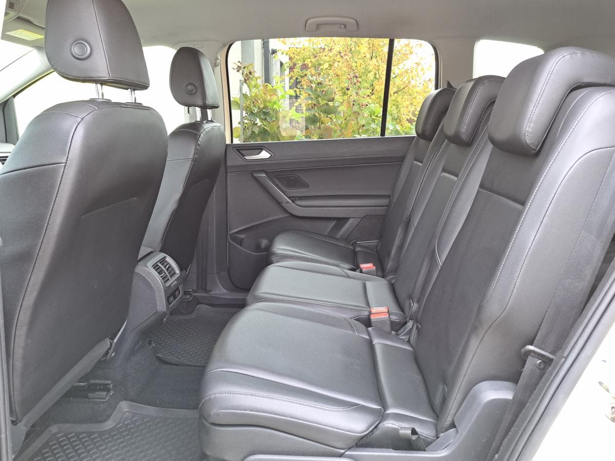 Volkswagen Touran - 8