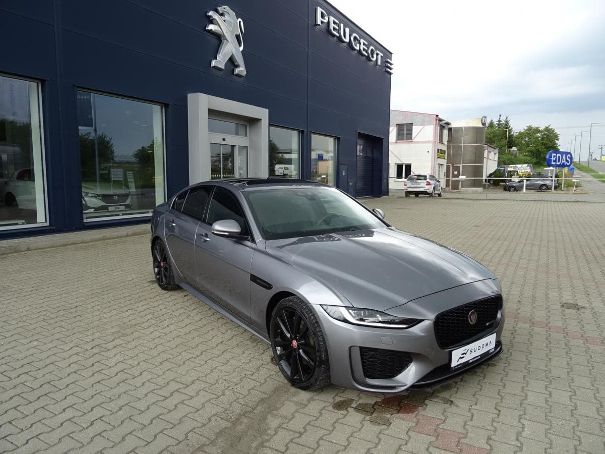Jaguar XE D180 R - Dynamic SE