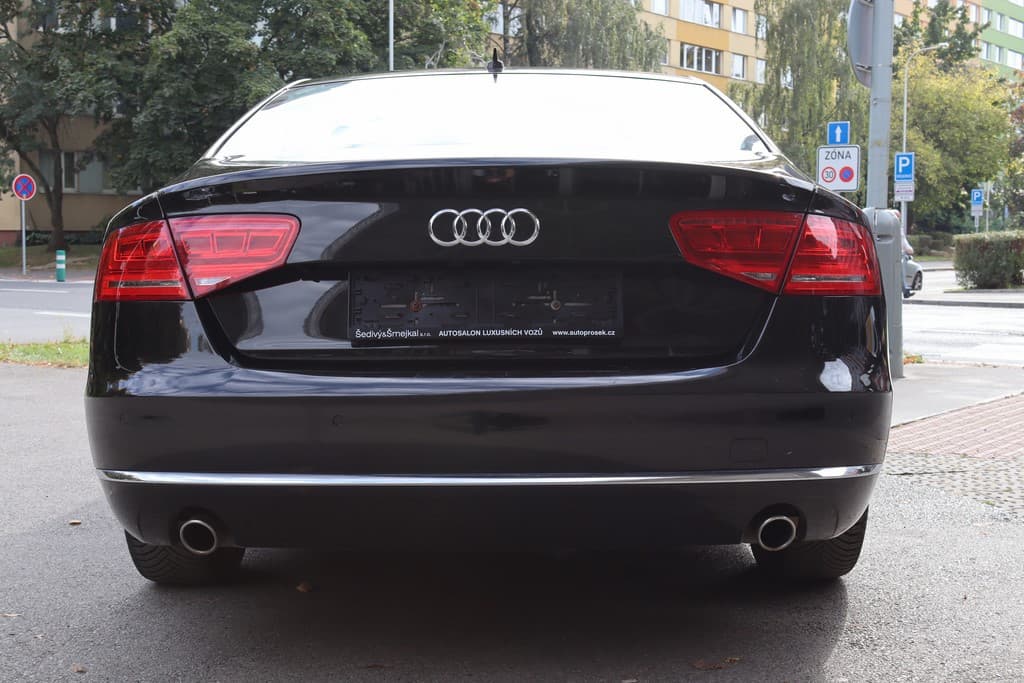 2011 Audi A8 - 12