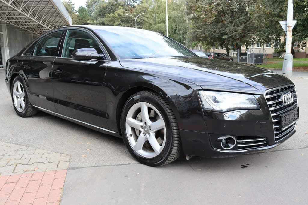 2011 Audi A8 - 7