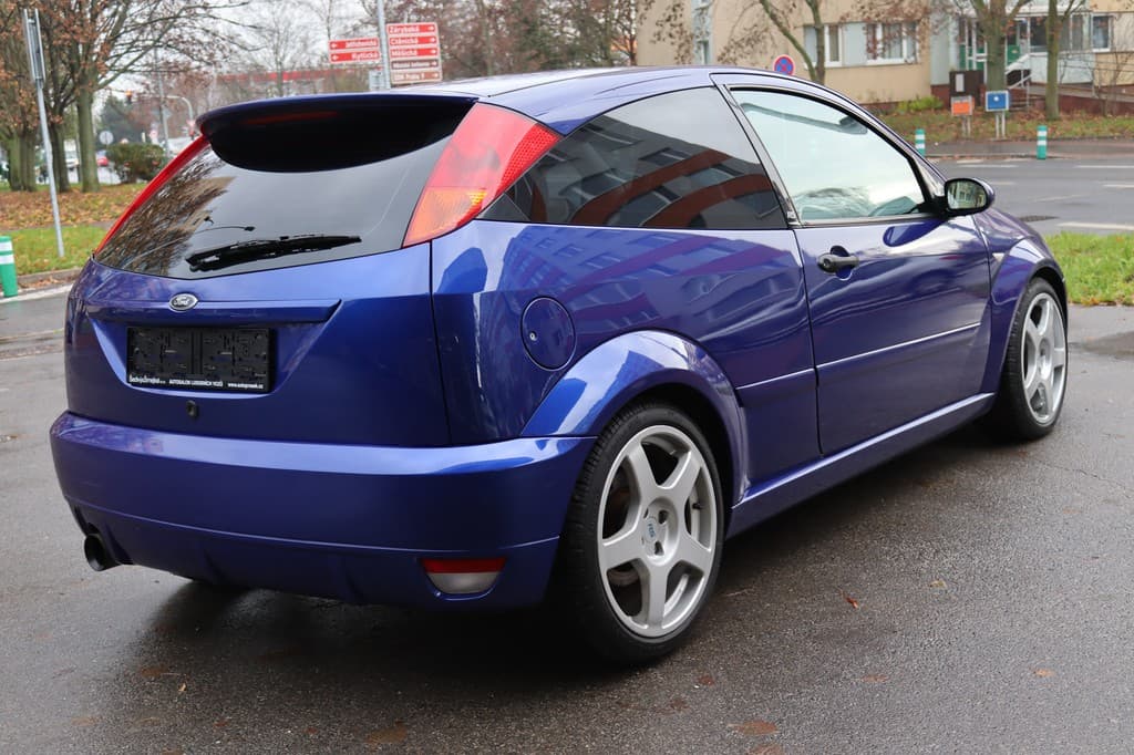 2002 Ford FOCUS - 11