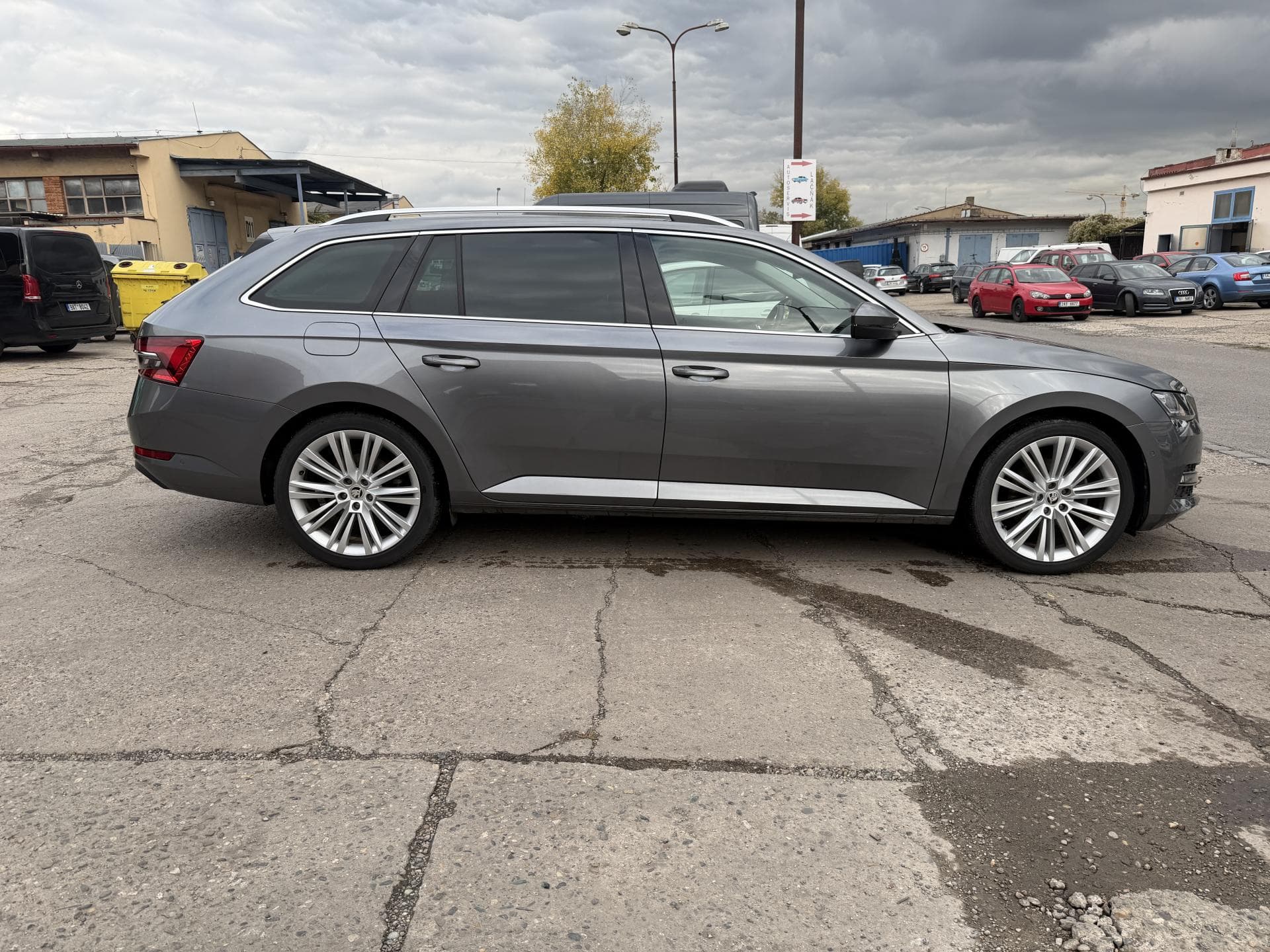 Škoda SUPERB - 7
