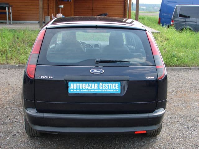 2006 Ford FOCUS - 3