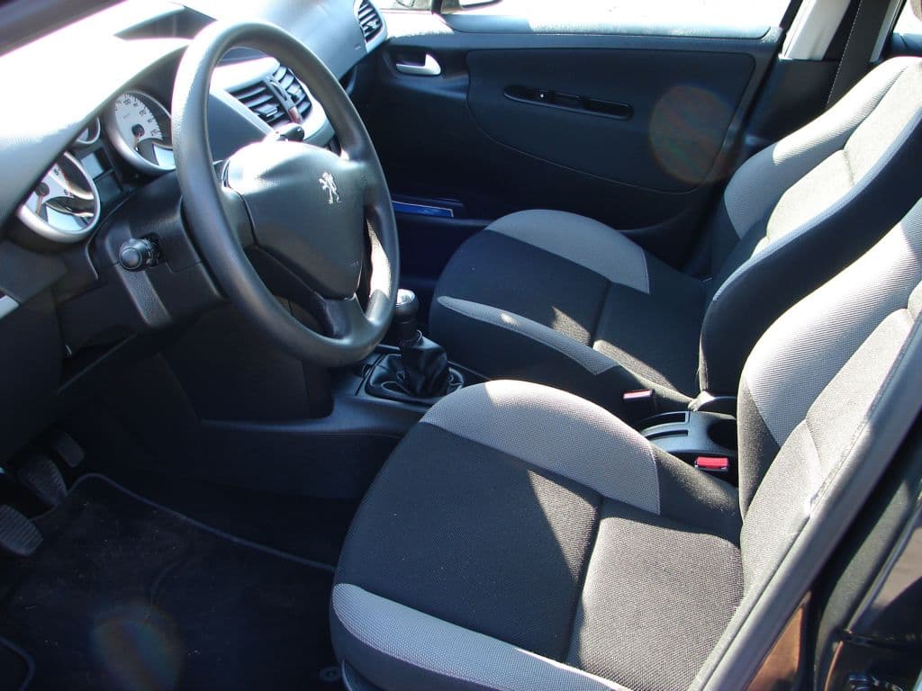 2007 Peugeot 207 - 10