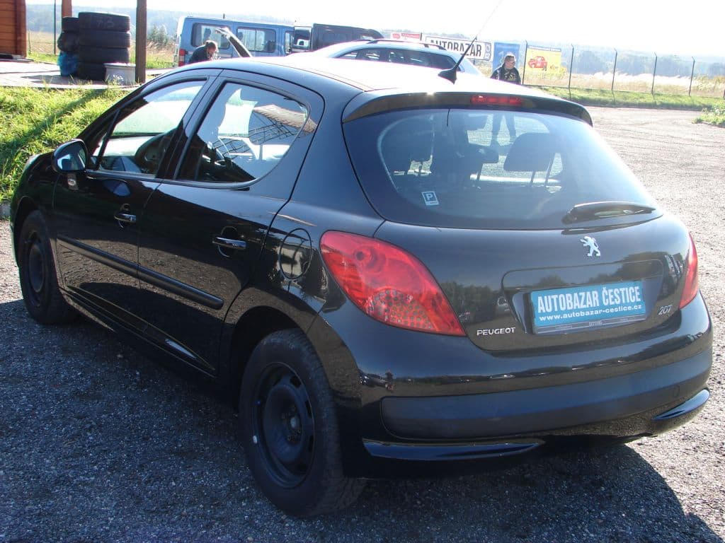 2007 Peugeot 207 - 6