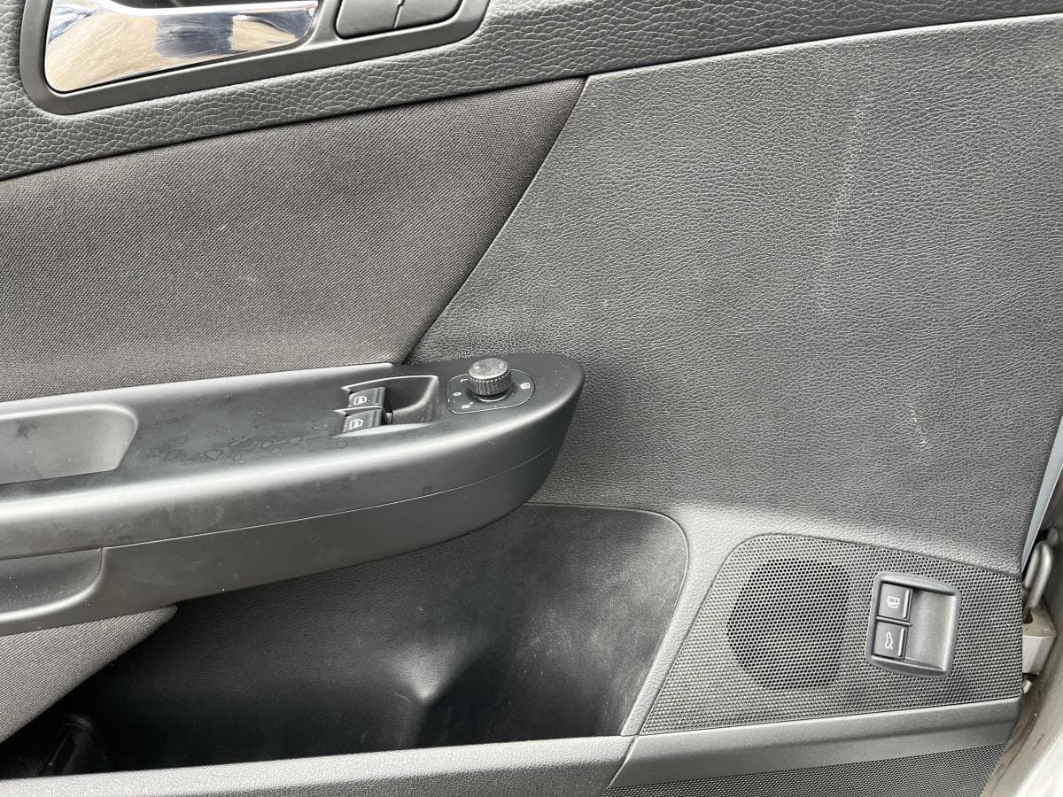 2007 Volkswagen Passat - 12