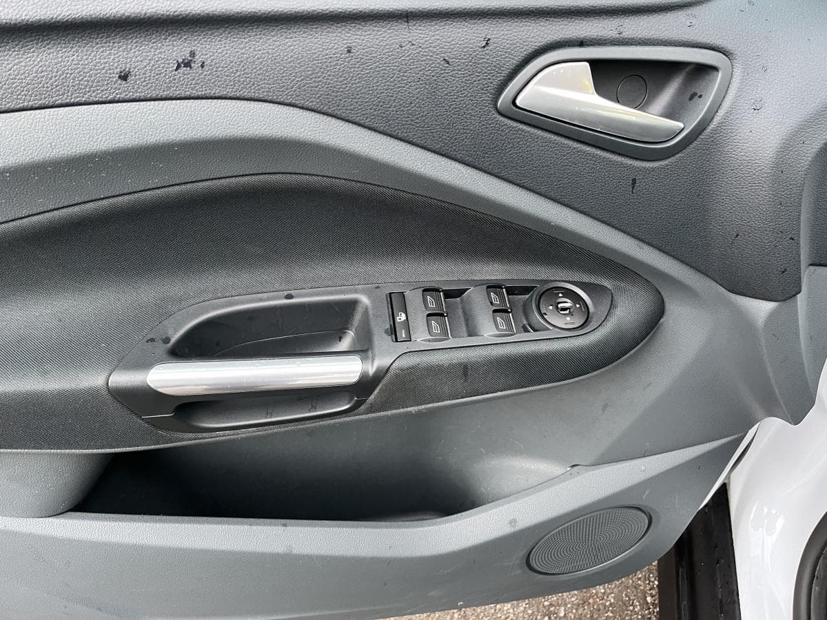 2012 Ford C-Max - 11