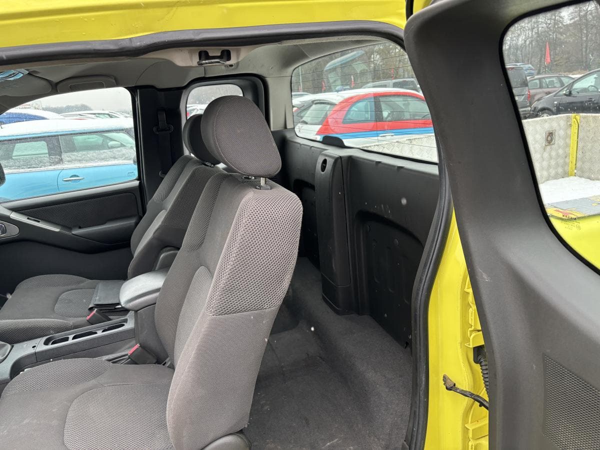 2006 Nissan Navara - 9