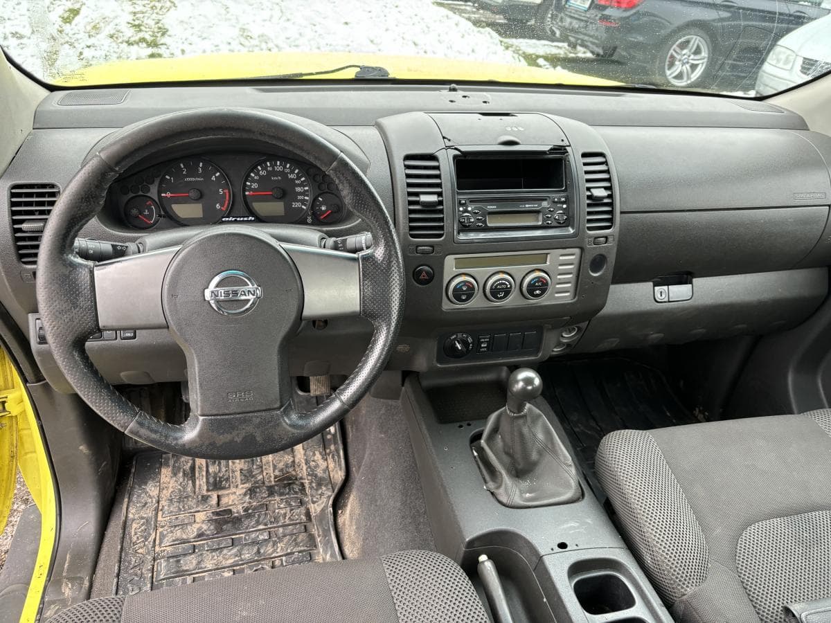 2006 Nissan Navara - 10