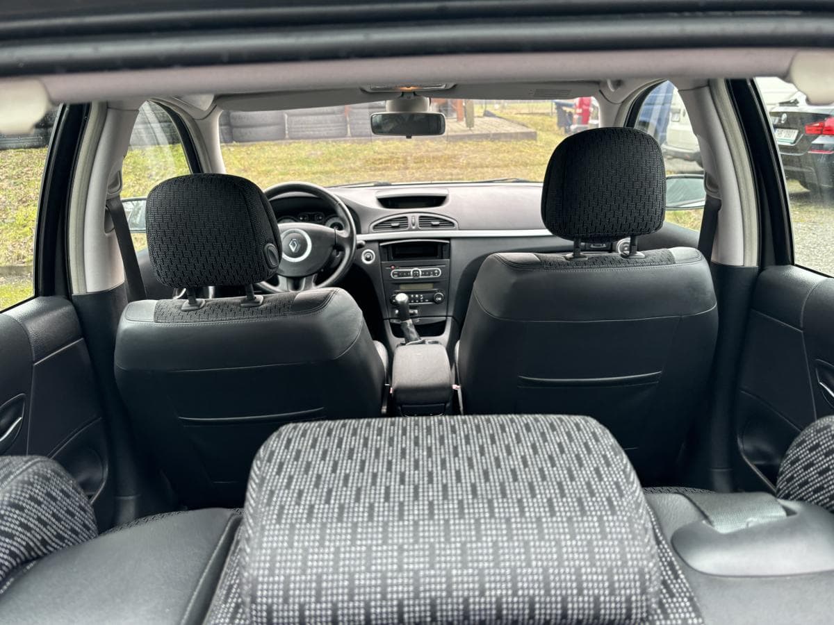 2006 Renault Laguna - 9