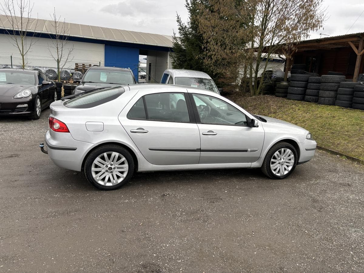2006 Renault Laguna - 6