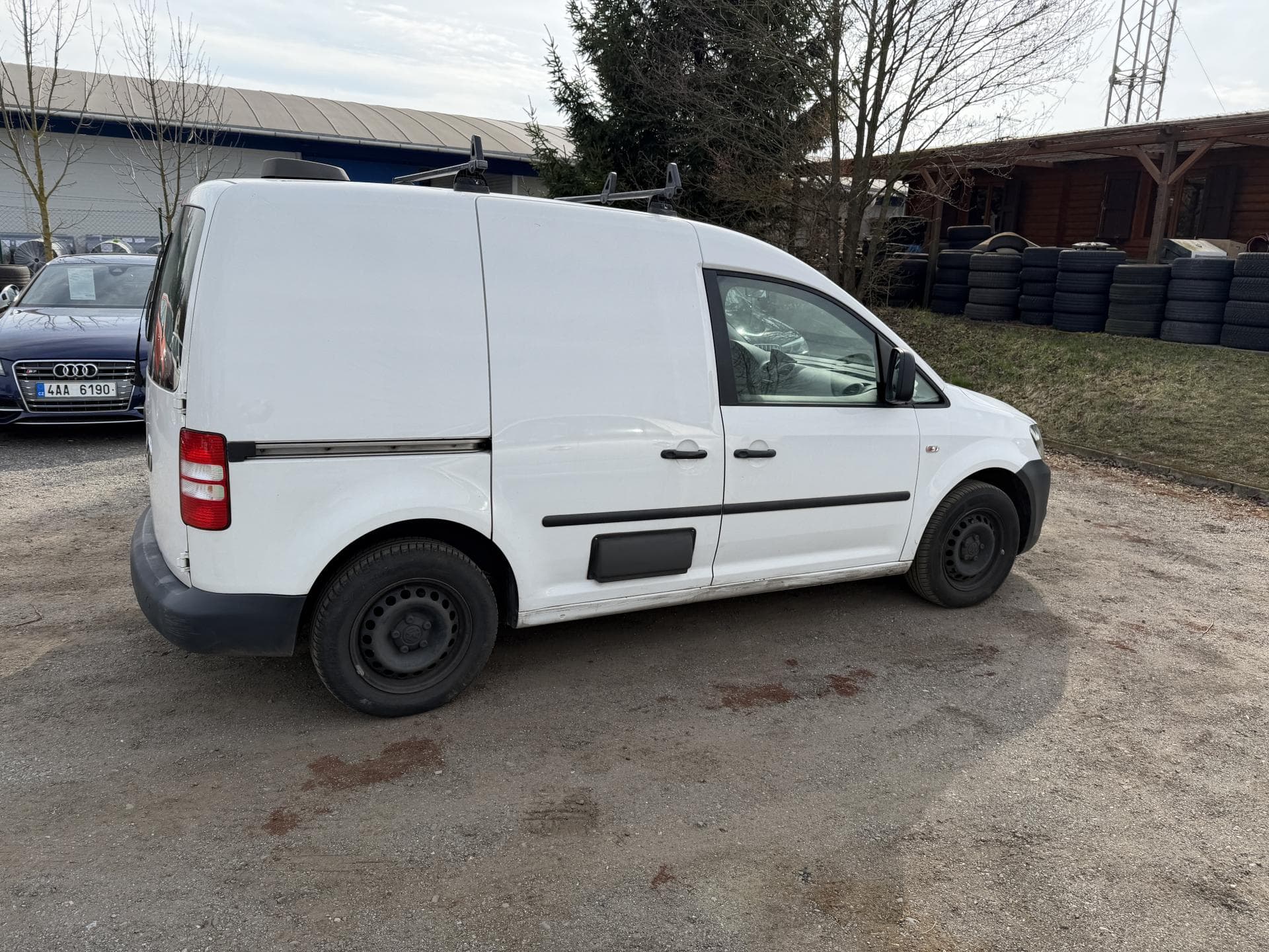 2010 Volkswagen Caddy - 7