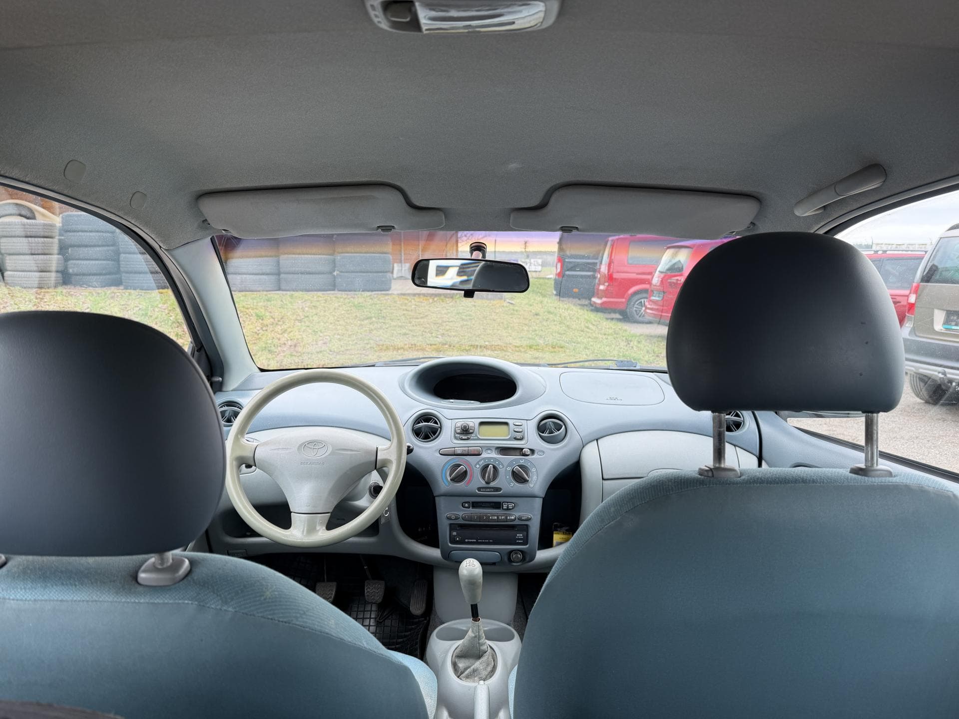 1999 Toyota YARIS - 11