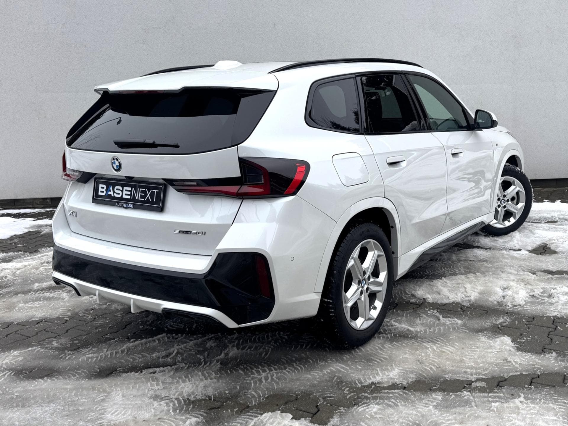 2024 BMW X1 - 7