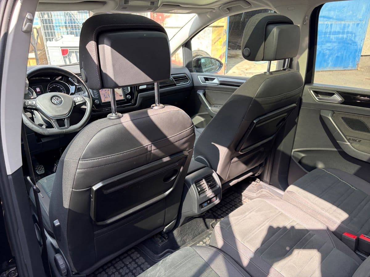 2016 Volkswagen Touran - 12