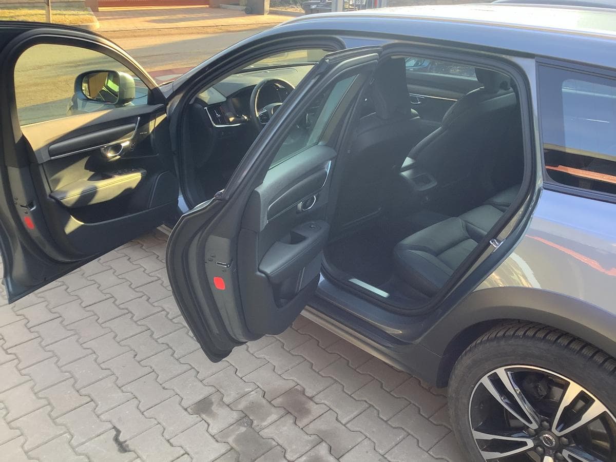 Volvo V90 - 10