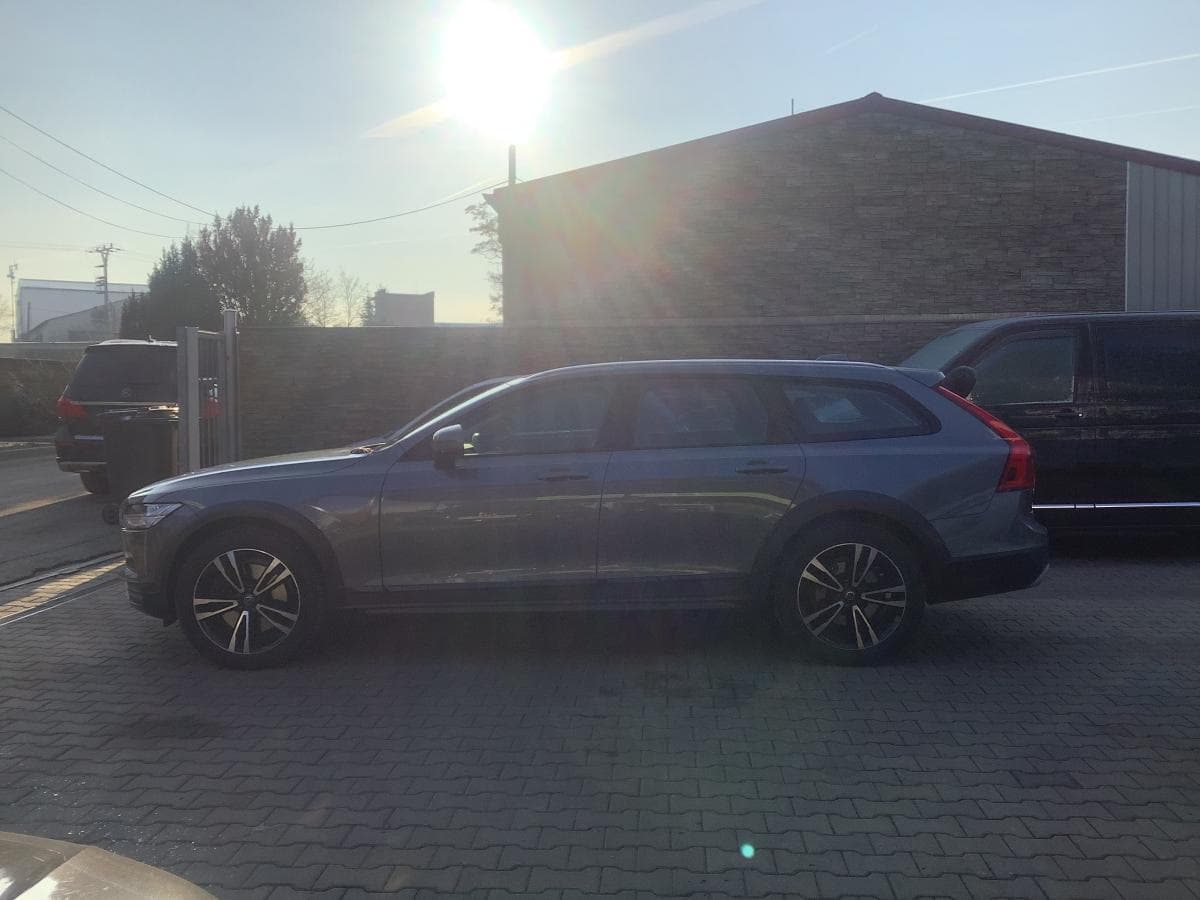 Volvo V90 - 3