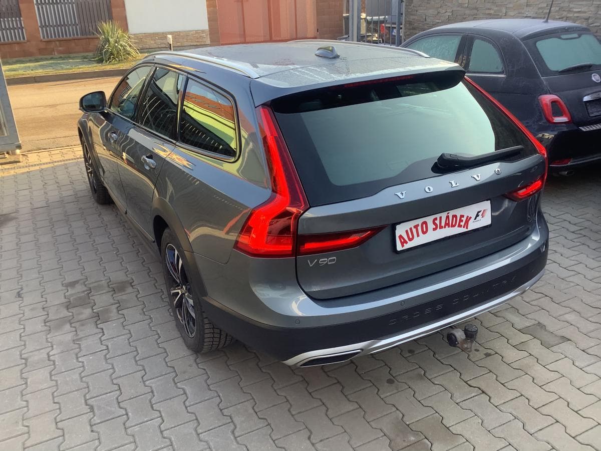 Volvo V90 - 4
