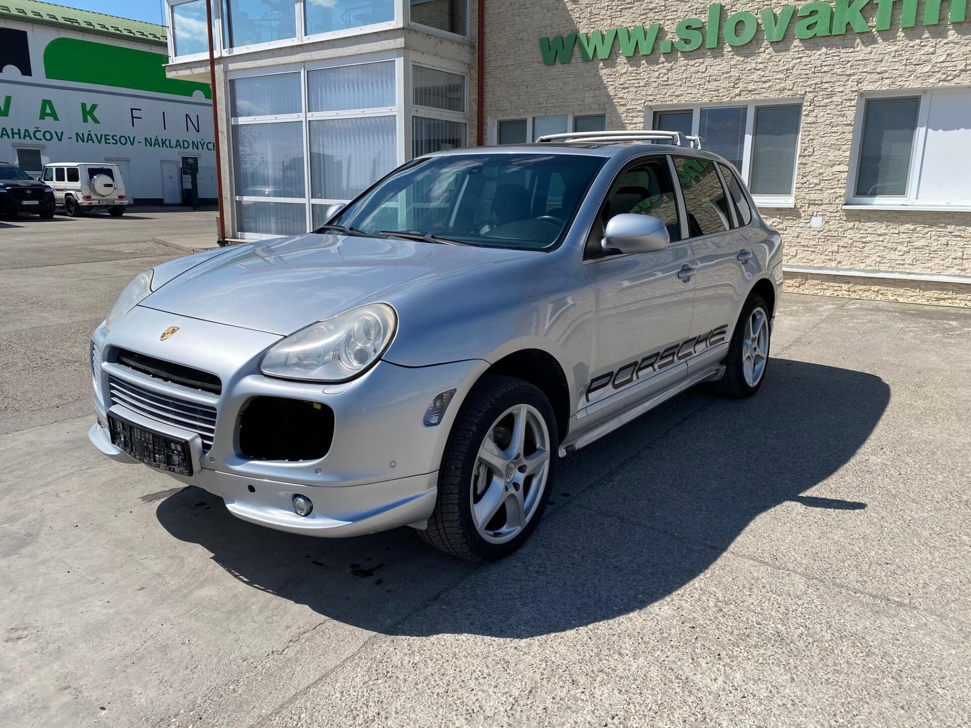 Porsche CAYENNE