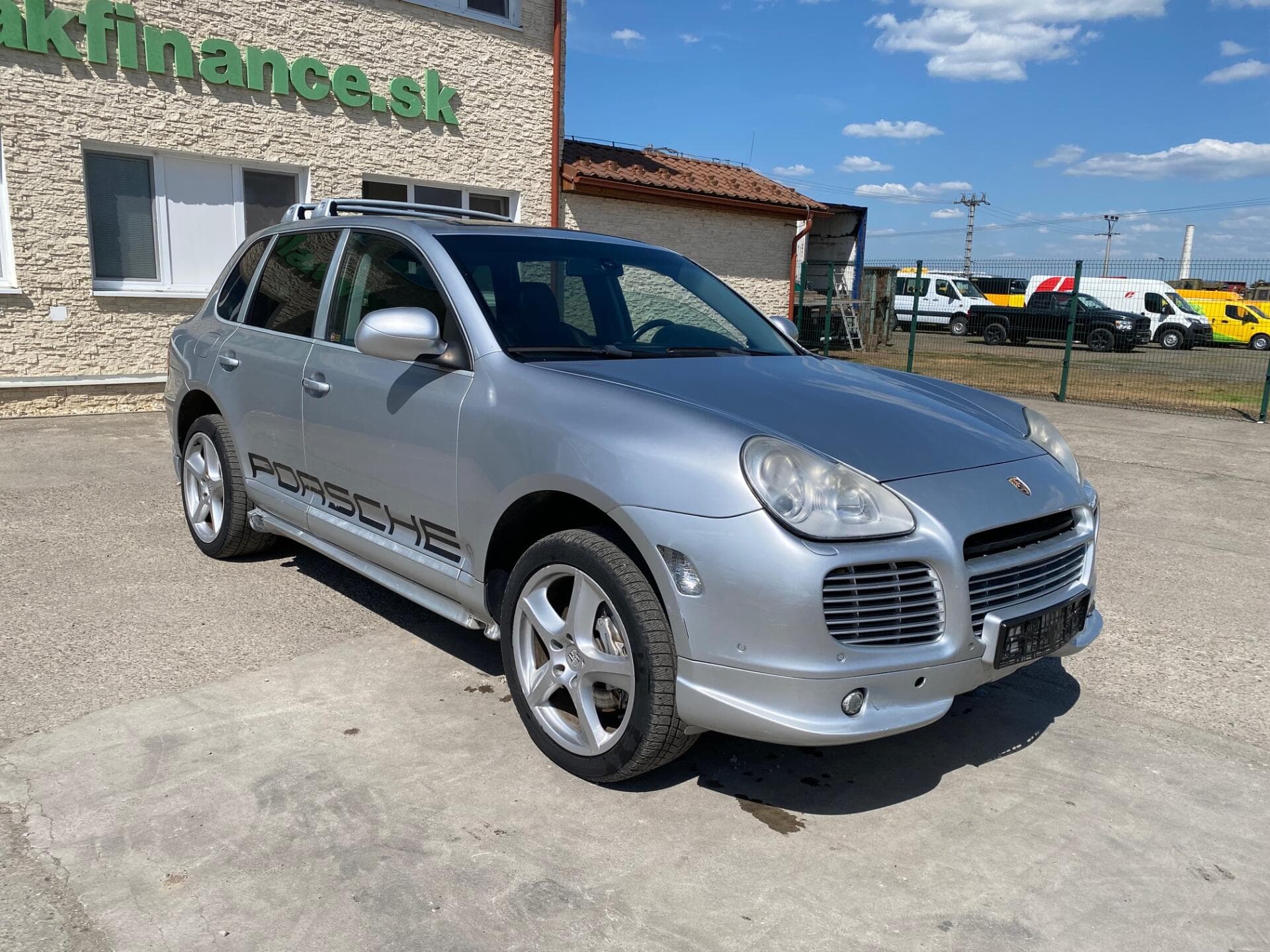 Porsche CAYENNE - 3