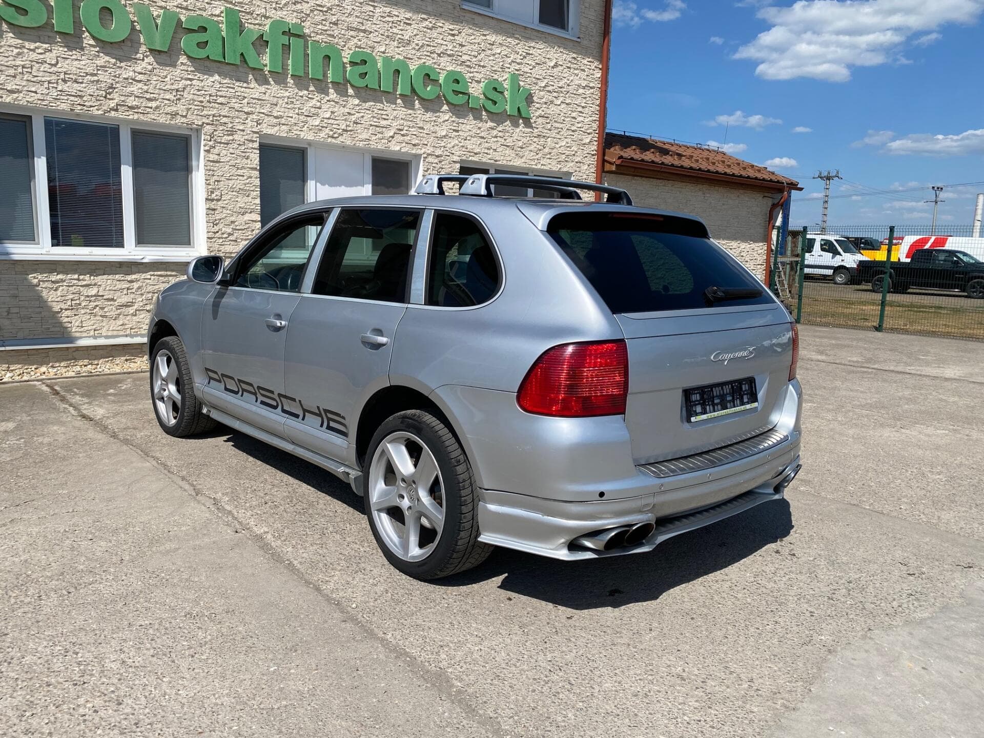 Porsche CAYENNE - 6