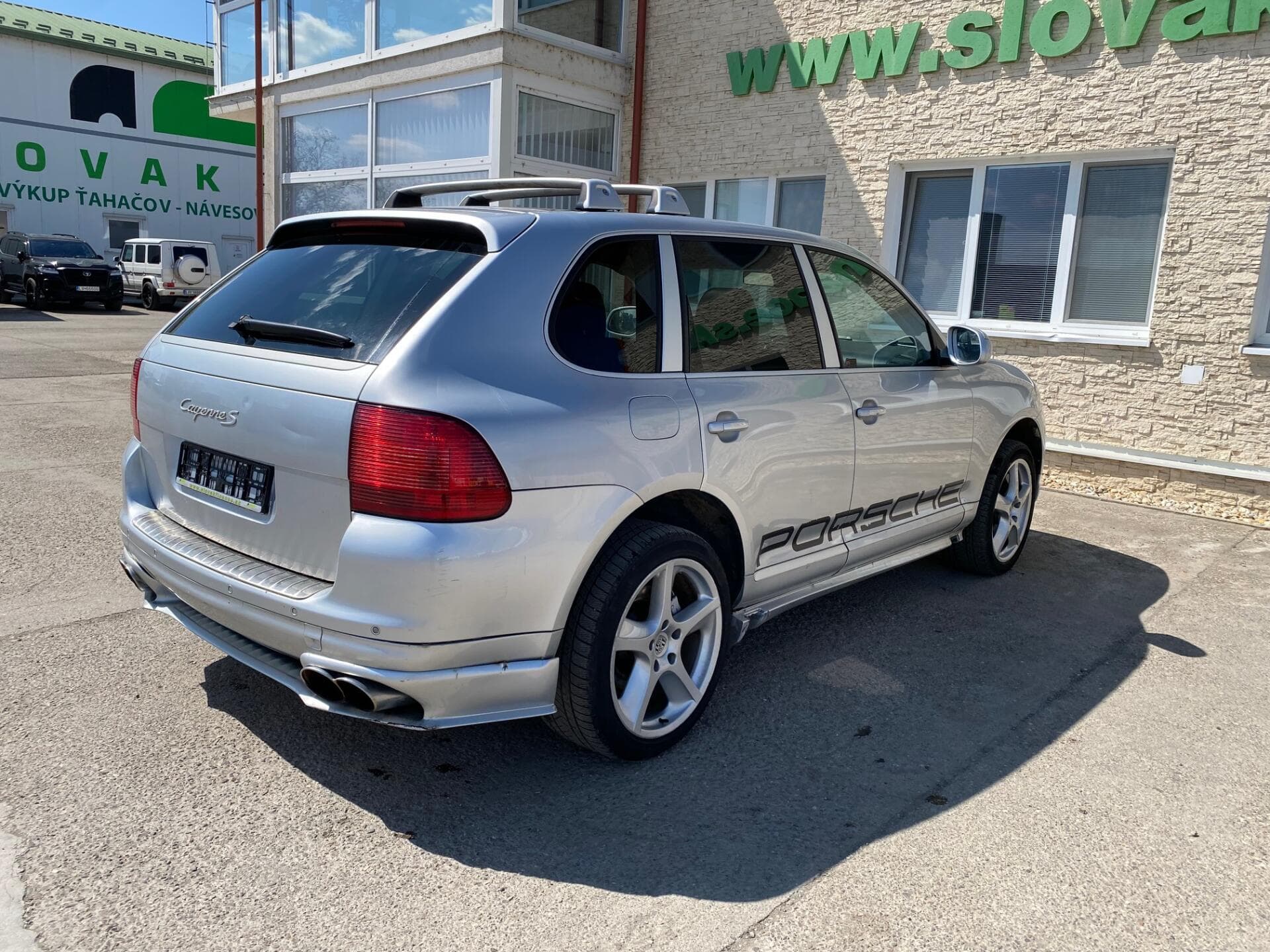 Porsche CAYENNE - 8
