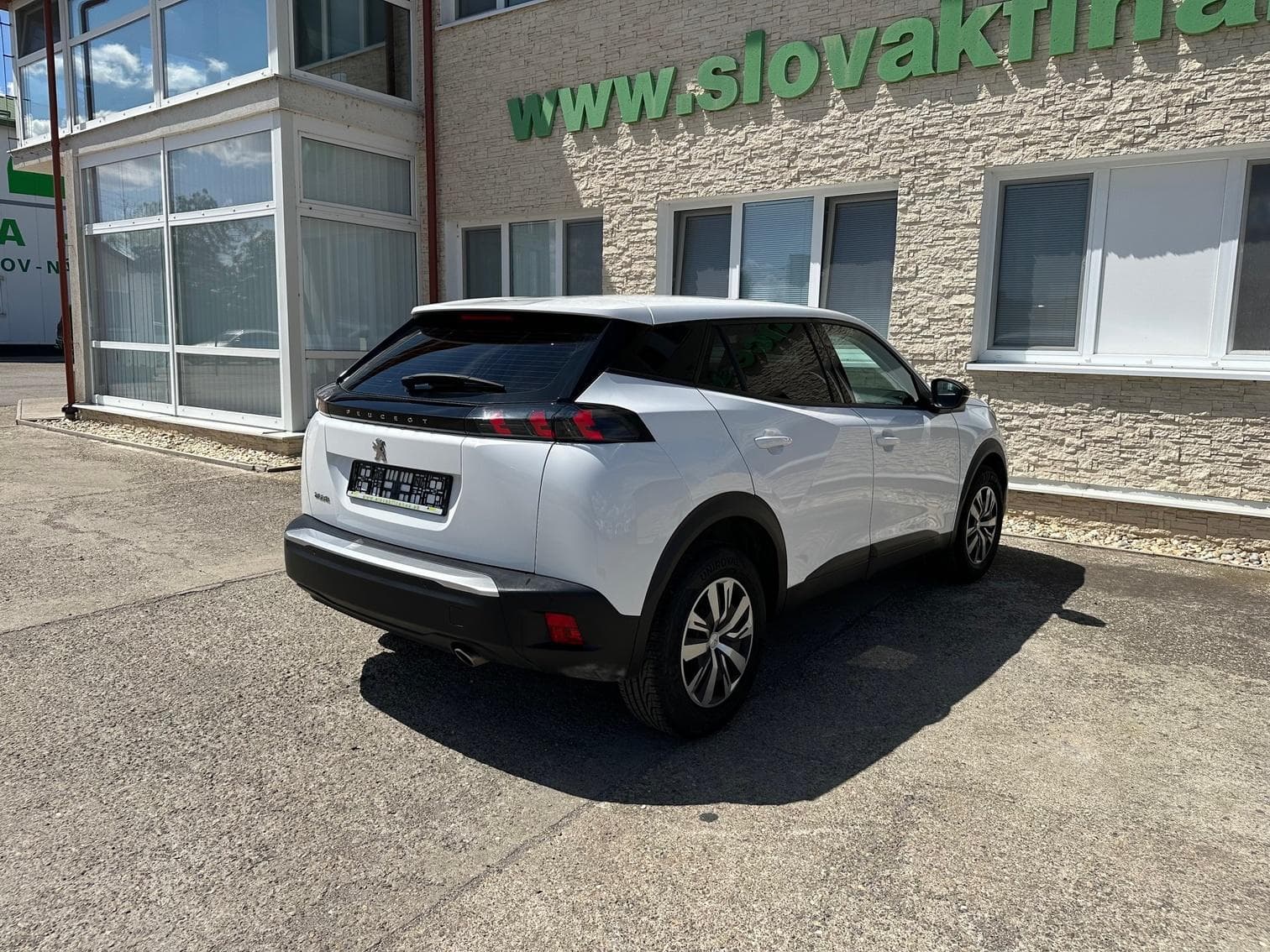 Peugeot 2008 - 4