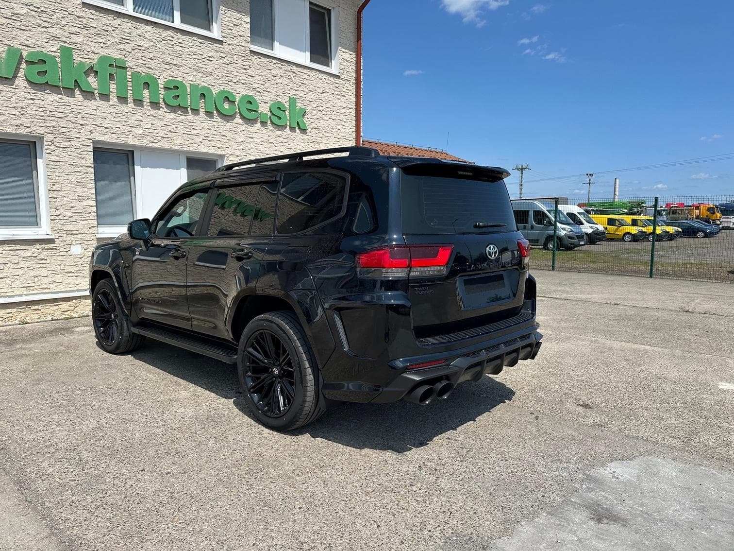Toyota LAND CRUISER - 4
