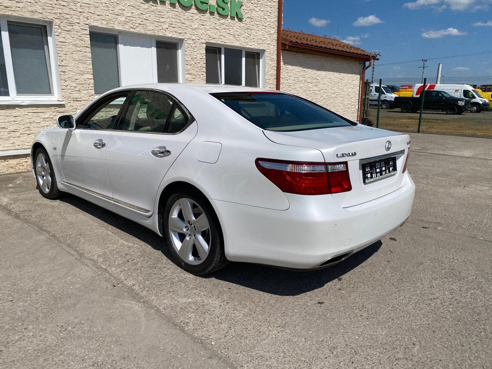 Lexus LS - 6