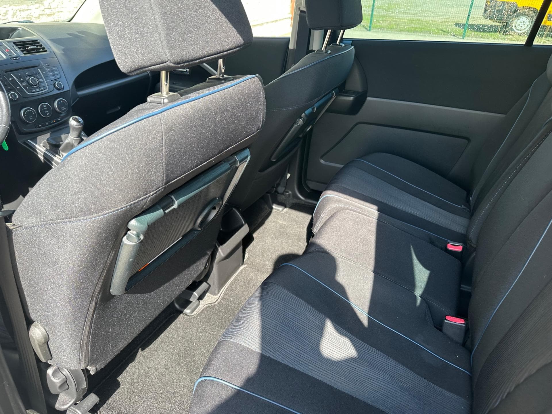 Mazda 5 - 9