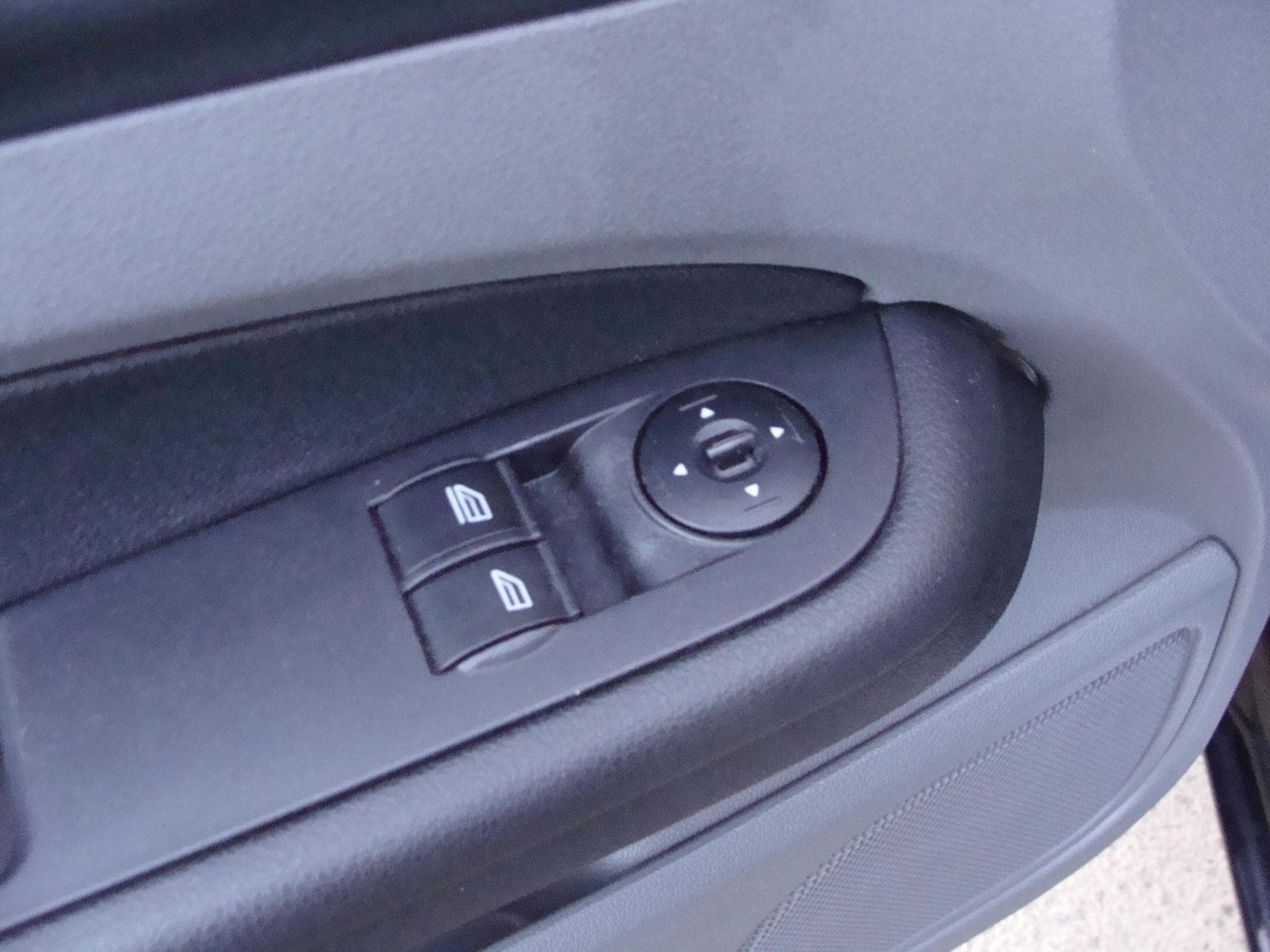 2009 Ford FOCUS - 11