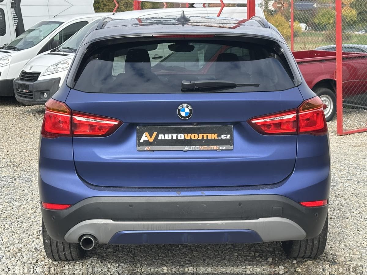 2016 BMW X1 - 11
