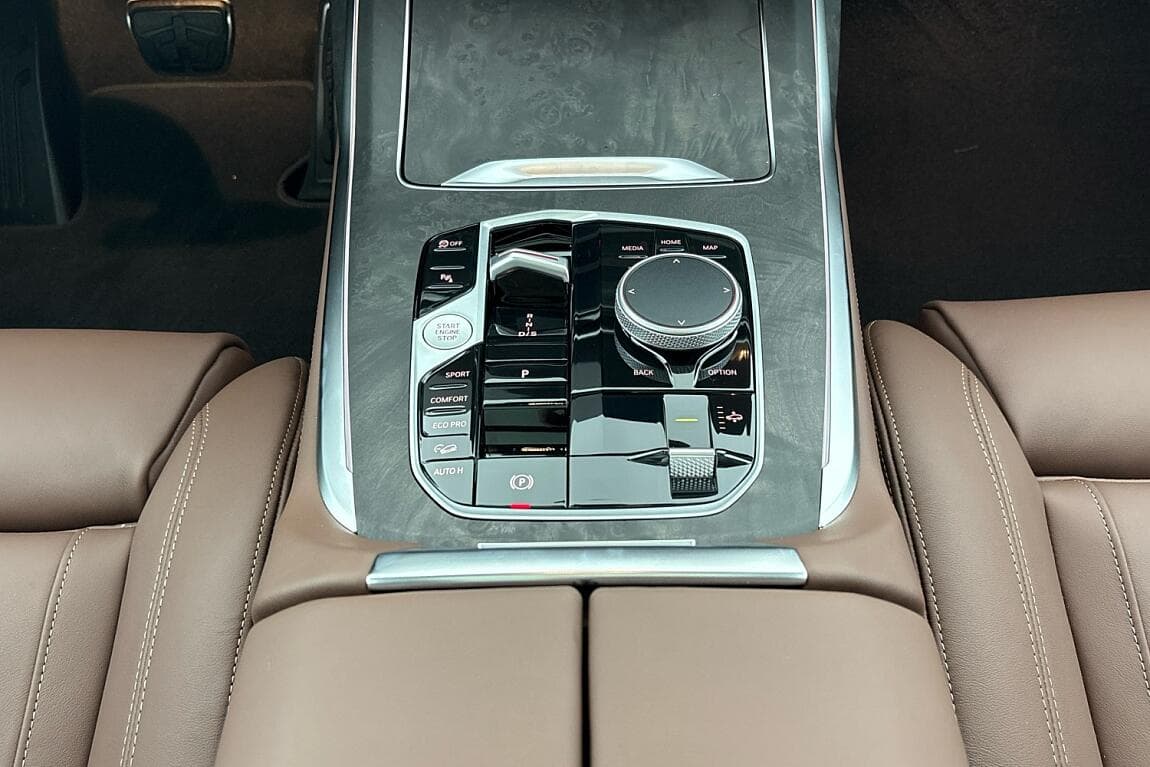 2026 BMW X7 - 10