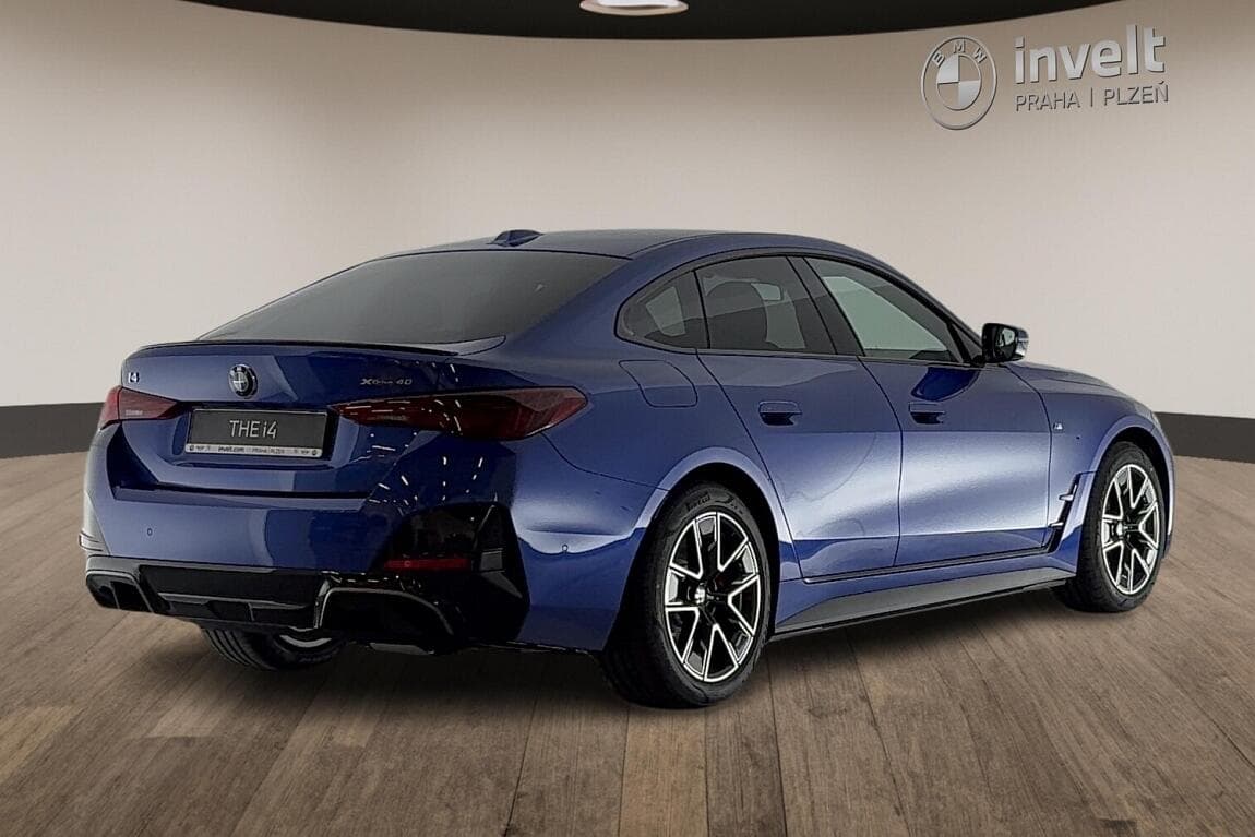 2026 BMW i4 - 3