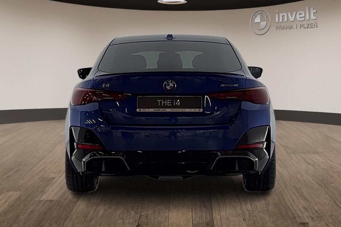 2026 BMW i4 - 4