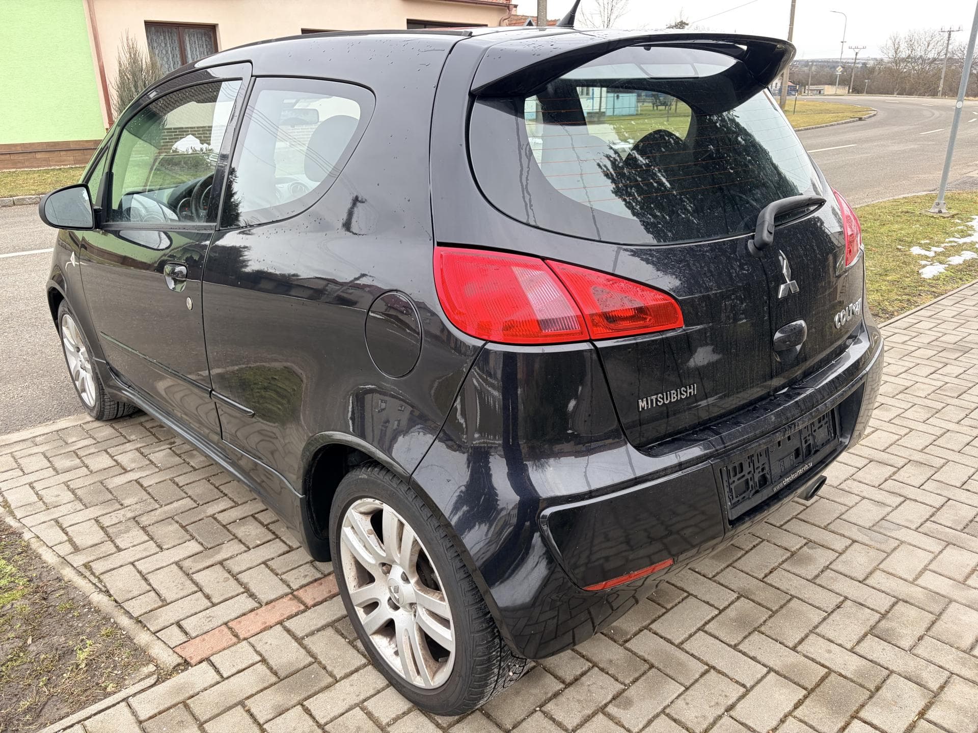 2008 Mitsubishi Colt - 85