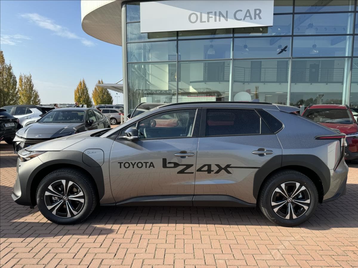 2024 Toyota bZ4X - 9