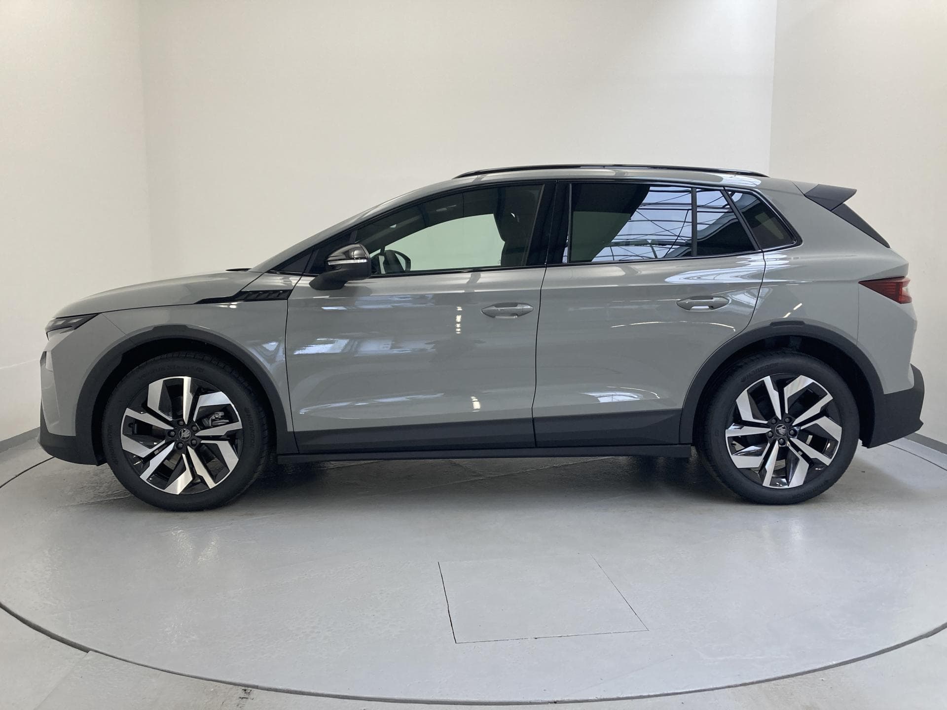 Škoda ELROQ - 2