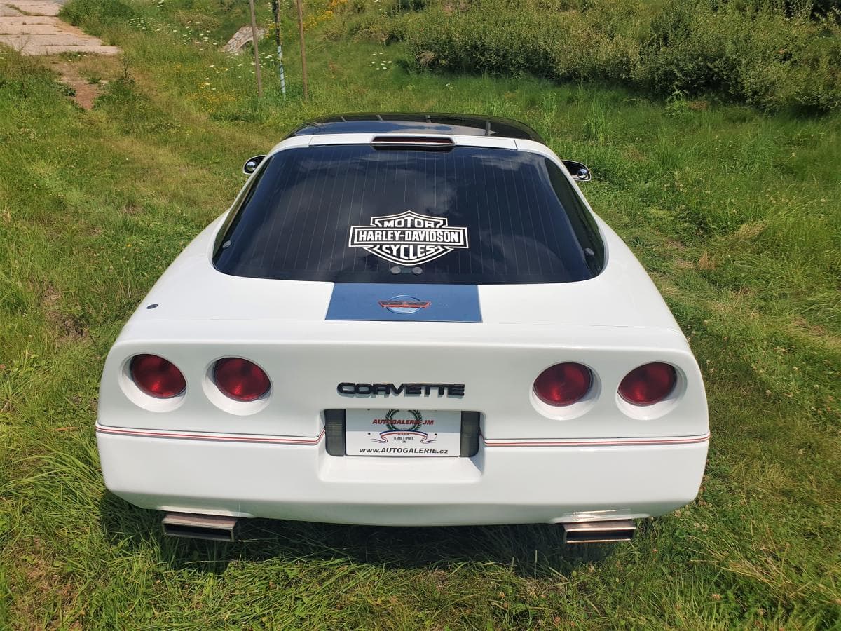 Chevrolet CORVETTE - 9