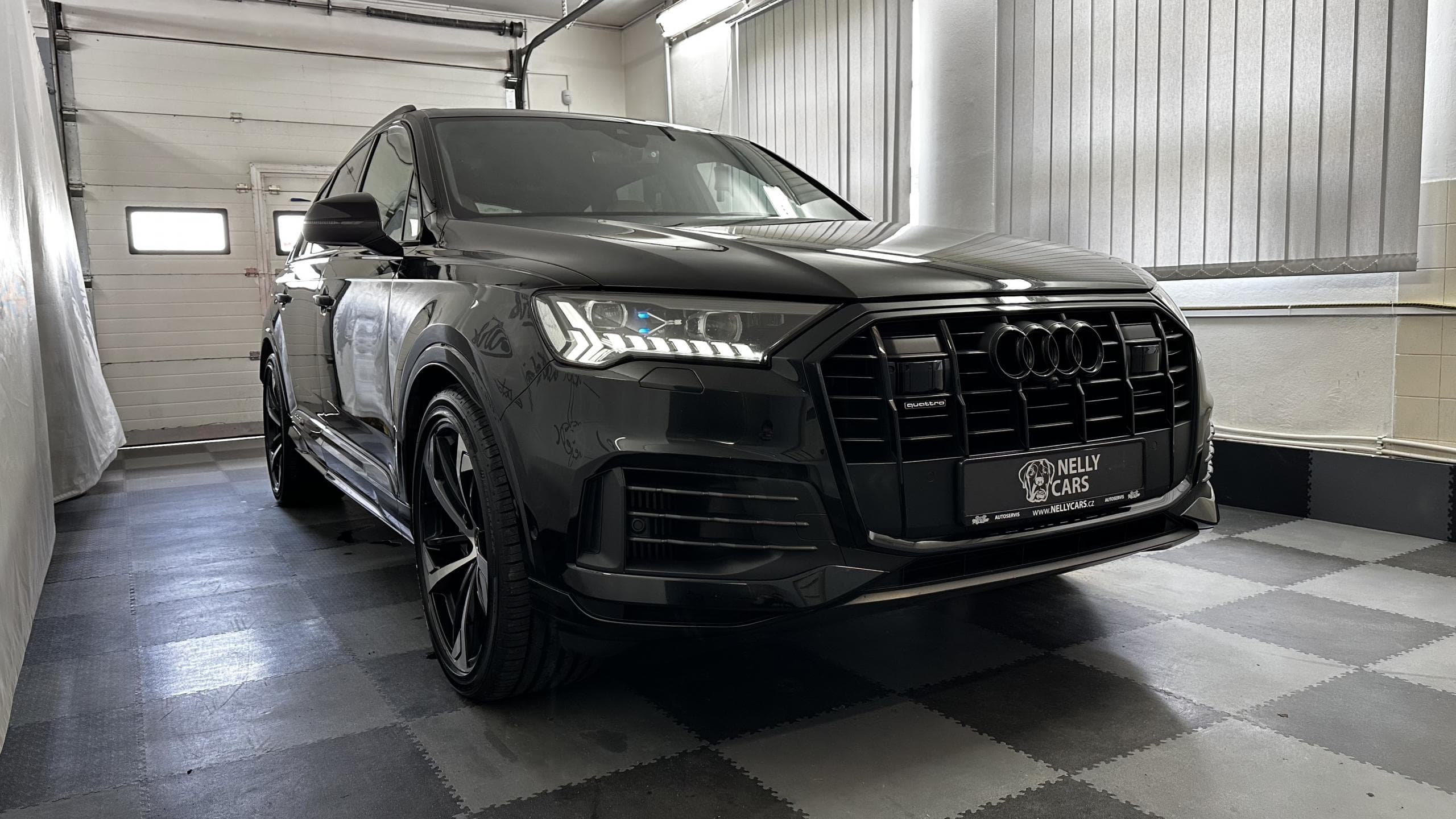 Audi Q7 55TFSI E (plug-in hybrid)