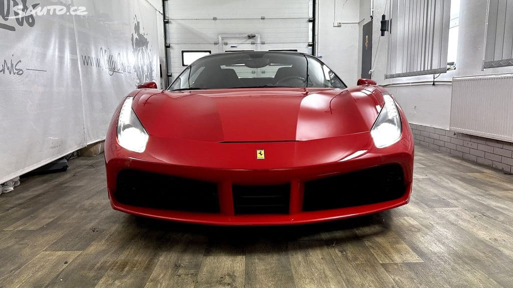 2016 Ferrari 488 - 2