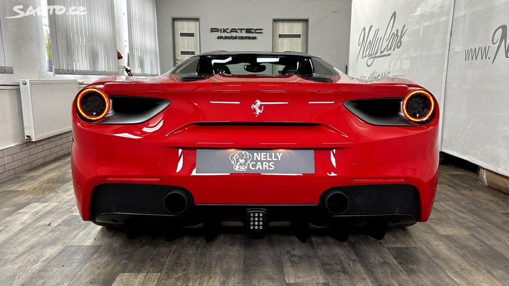 2016 Ferrari 488 - 5
