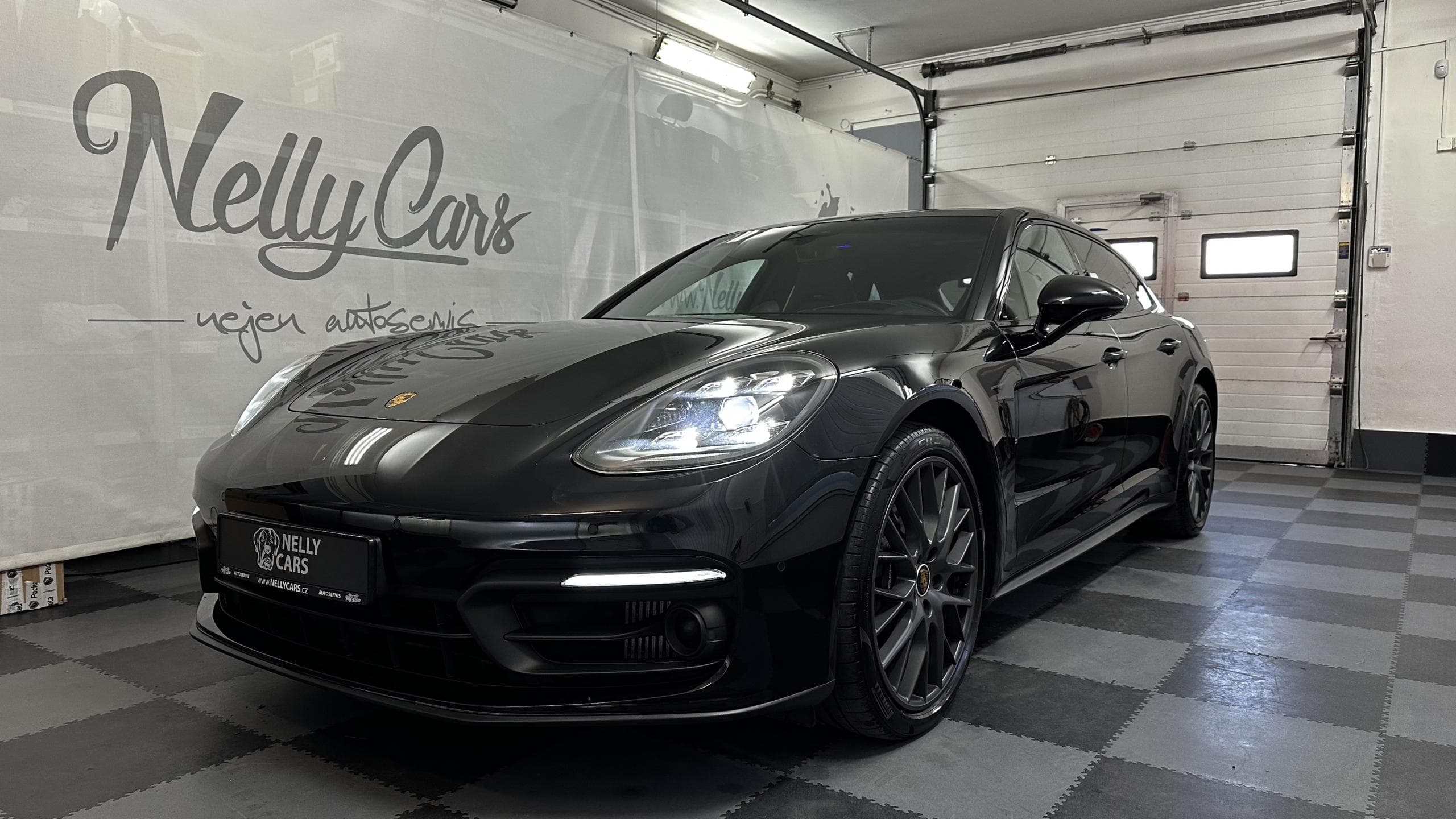 2022 Porsche PANAMERA - 3