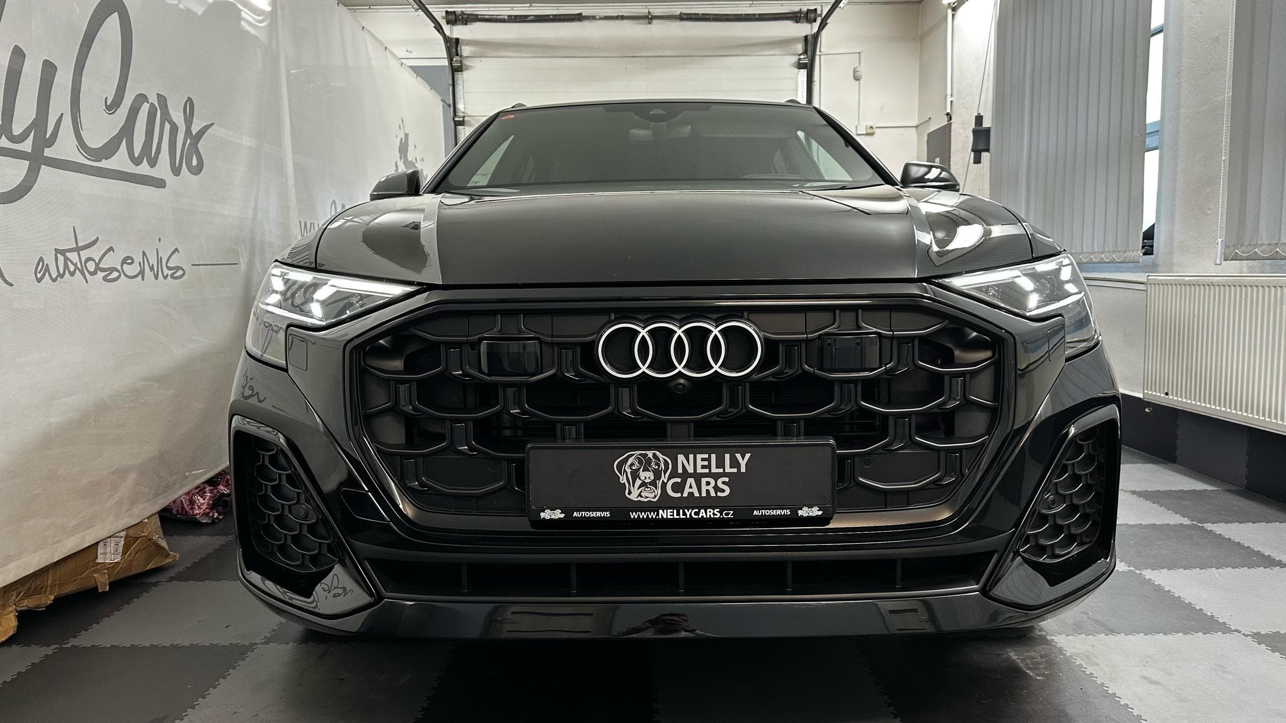 Audi Q8 - 2