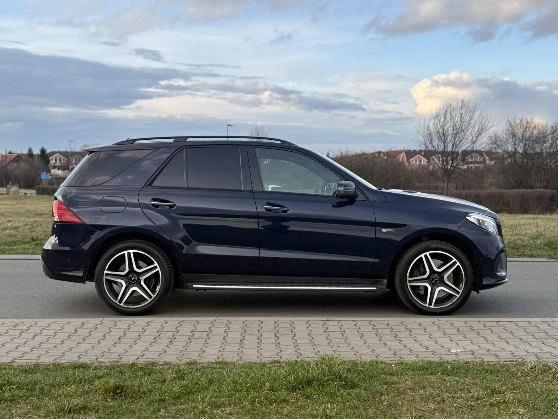Mercedes-Benz GLE - 5
