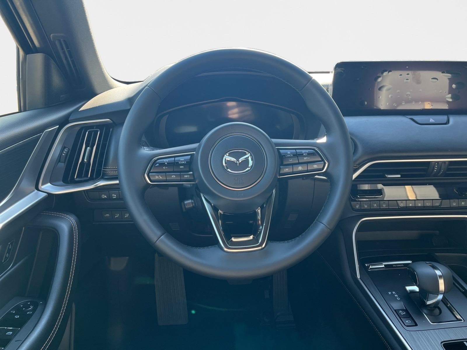 Mazda CX-60 - 12