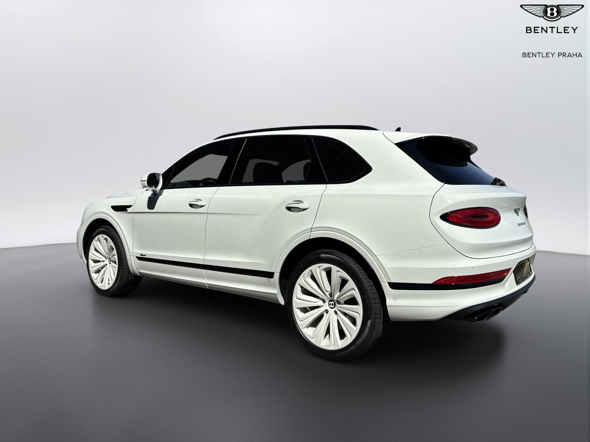 Bentley BENTAYGA - 5