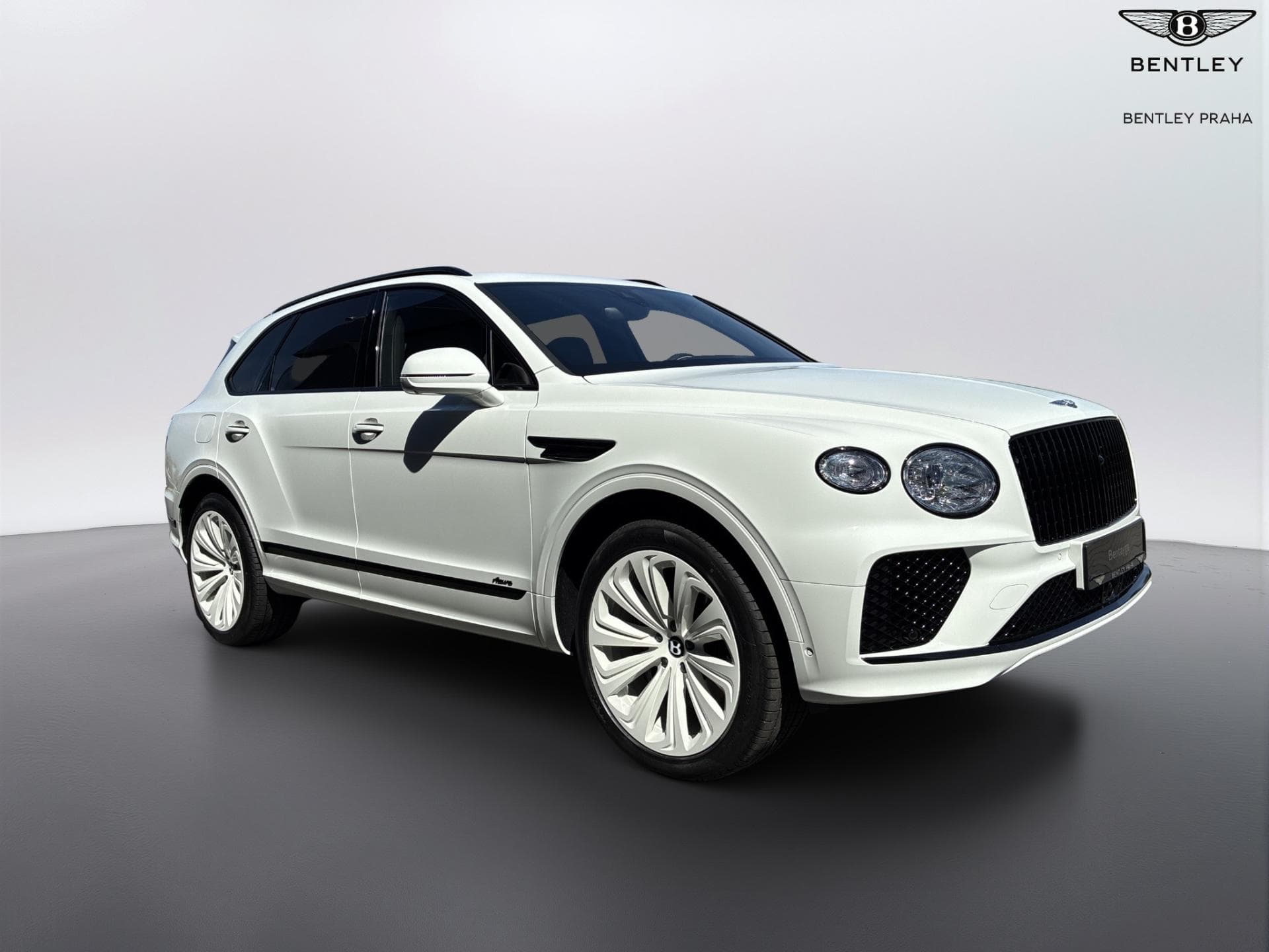 Bentley BENTAYGA - 6