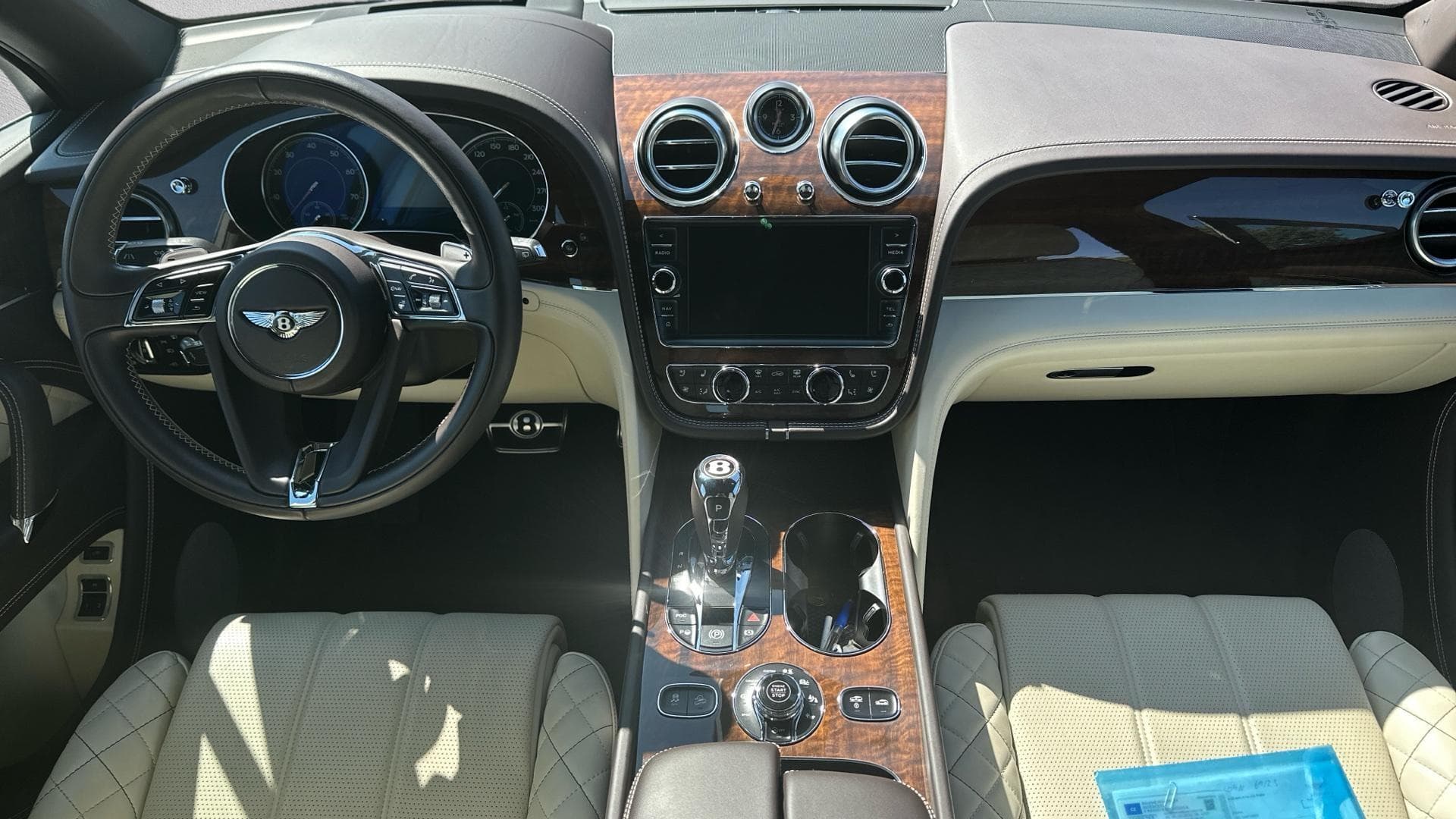 Bentley BENTAYGA - 9