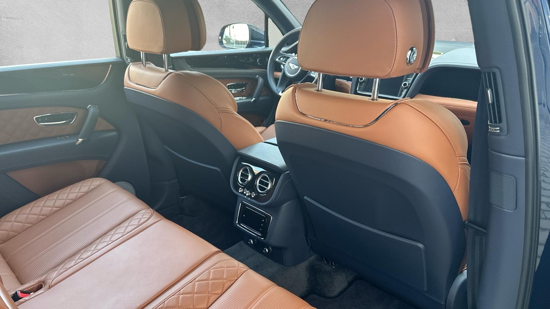 Bentley BENTAYGA - 10